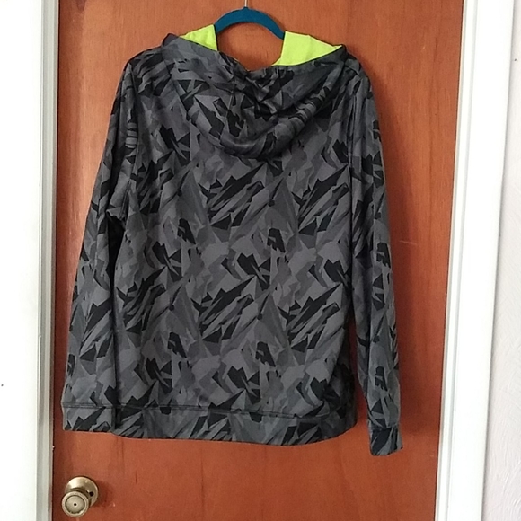 Under Armour - Picture 2 of 2